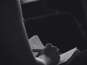 Relacja w mentoringu – dlaczego to fundament sukcesu.